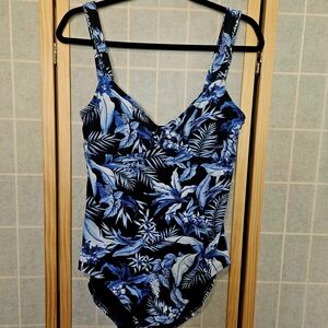 Tommy Bahama Women's One Piece Blue And White Tropical Print Swimsuit - Size 14